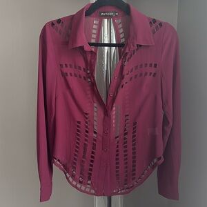 Kiwi Tucker laser cutout, burgundy blouse - XS